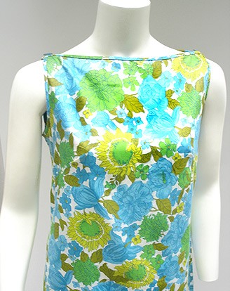 60S SEARS  LIKE A LILLY SHIFT 8/9
